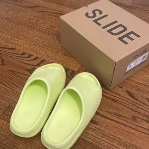 yeezys slippers